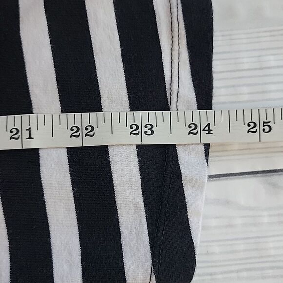 Ann Klein sport striped casual top Women's Size M - Picture 11 of 11